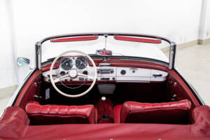 Image 21/35 of Mercedes-Benz 190 SL (1963)