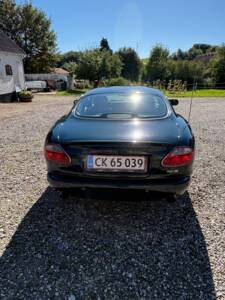Image 8/15 of Jaguar XKR (2003)