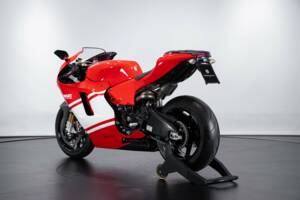 Bild 2/50 von Ducati DUMMY (2007)