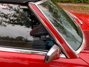 Image 46/177 de Mercedes-Benz 350 SL (1974)
