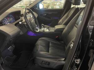 Image 17/19 of Land Rover Range Rover Evoque P250 (2020)