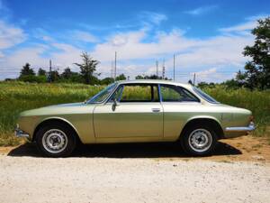 Afbeelding 16/22 van Alfa Romeo 1750 GT Veloce (1969)