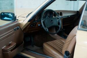 Bild 31/50 von Mercedes-Benz 450 SLC (1977)