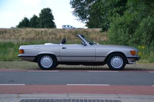 Image 19/79 de Mercedes-Benz 560 SL (1988)