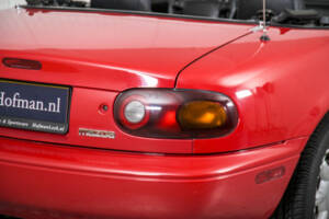 Bild 33/50 von Mazda MX-5 1.6 (1992)