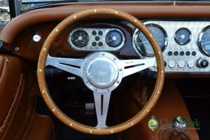 Image 41/50 of Morgan Plus 4 4-seater (2014)