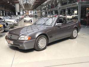 Image 23/49 de Mercedes-Benz SL 280 (1995)
