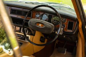 Bild 17/26 von Jaguar XJ 6 C 4.2 (1977)