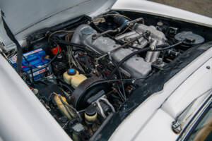 Image 32/36 of Mercedes-Benz 230 SL (1965)