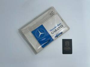 Bild 11/50 von Mercedes-Benz 280 SLC (1975)