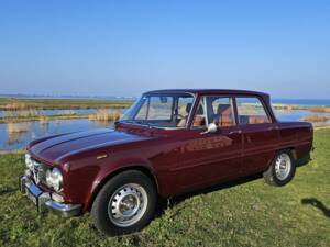 Imagen 1/8 de Alfa Romeo Giulia Nuova Super 1600 (1970)