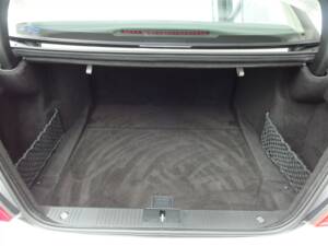 Image 89/99 of Mercedes-Benz S 65 AMG L (2006)