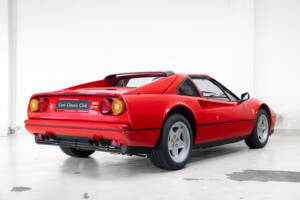 Bild 7/40 von Ferrari 328 GTS (1986)