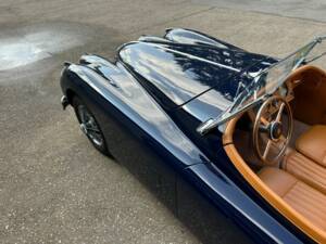Image 33/50 de Jaguar XK 140 OTS (1956)