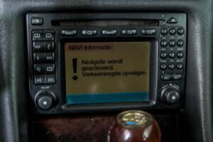 Image 29/50 of Mercedes-Benz CLK 430 (1999)