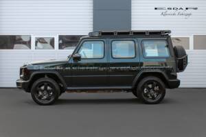 Image 2/32 of Mercedes-Benz G 500 (LWB) (2023)