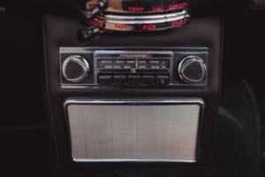 Image 85/99 of Aston Martin DB 6 Volante (1968)