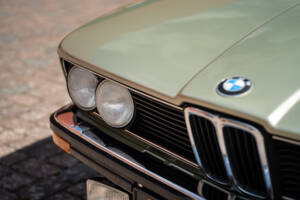 Image 4/46 of BMW 525 (1978)