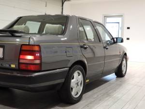 Bild 13/14 von Lancia Thema 8.32 (1987)