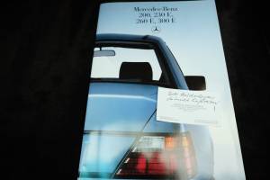 Bild 46/73 von Mercedes-Benz 230 E (1991)