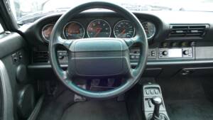 Image 17/22 of Porsche 911 Carrera 4 "30 Jahre 911" (1994)