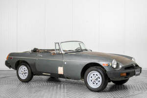 Immagine 5/50 di MG MGB (1977)