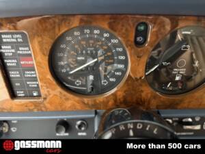 Image 12/15 of Rolls-Royce Silver Spur (1989)