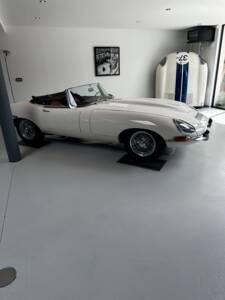 Immagine 4/22 di Jaguar E-Type 3.8 Flat Floor (1961)