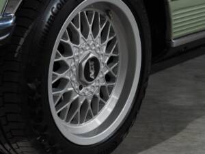 Image 6/66 of Mercedes-Benz 450 SLC (1977)