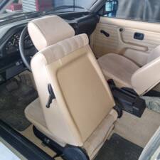 Immagine 15/21 di BMW 318i (1989)