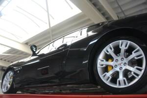 Image 14/50 of Maserati GranTurismo S (2008)