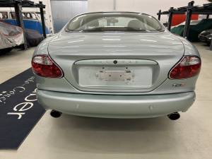 Bild 6/32 von Jaguar XKR (2003)