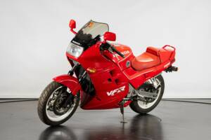 Imagen 2/50 de Honda VFR 750R RC 30 (1988)
