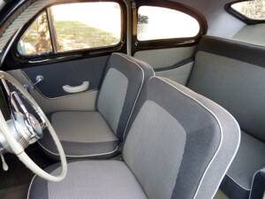 Image 13/50 de Volvo PV 444 (1956)