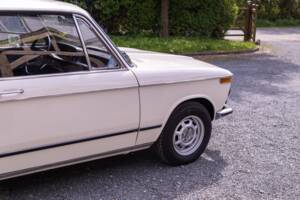 Imagen 21/50 de BMW 1802 (1975)