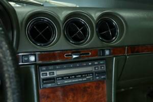 Imagen 16/50 de Mercedes-Benz 380 SL (1984)