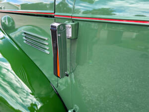 Image 17/50 of Pontiac Quality Six Touring Sedan (1939)