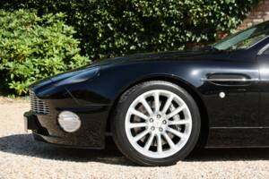 Image 40/50 of Aston Martin V12 Vanquish (2002)