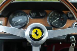 Bild 38/50 von Ferrari 330 GT 2+2 (1964)