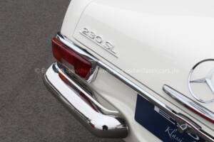Afbeelding 25/31 van Mercedes-Benz 230 SL (1967)