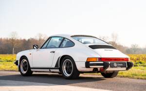 Bild 6/36 von Porsche 911 Carrera 3.2 (1984)