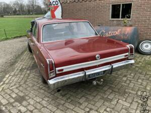 Immagine 4/39 di Plymouth Valiant 3.7 L (1968)