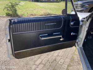 Image 41/50 of Pontiac Parisienne (1967)