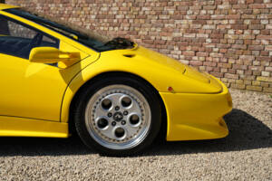 Bild 43/50 von Lamborghini Diablo (1991)
