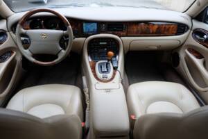 Image 30/60 de Daimler Super V8 (2000)