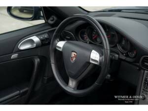 Bild 13/32 von Porsche 911 Carrera 4 (2006)