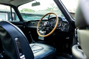 Bild 26/43 von Aston Martin DB 6 Vantage (1967)