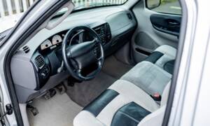 Image 4/50 of Ford F-150 SVT Lightning (2002)