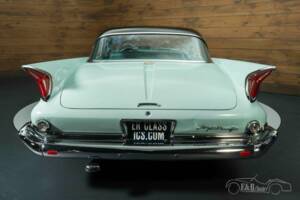 Afbeelding 9/20 van Chrysler Windsor (1960)