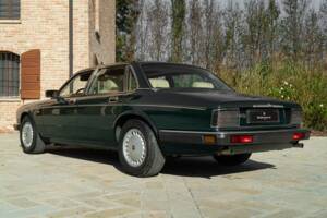 Image 13/50 de Daimler XJ 6 4.0 (1991)